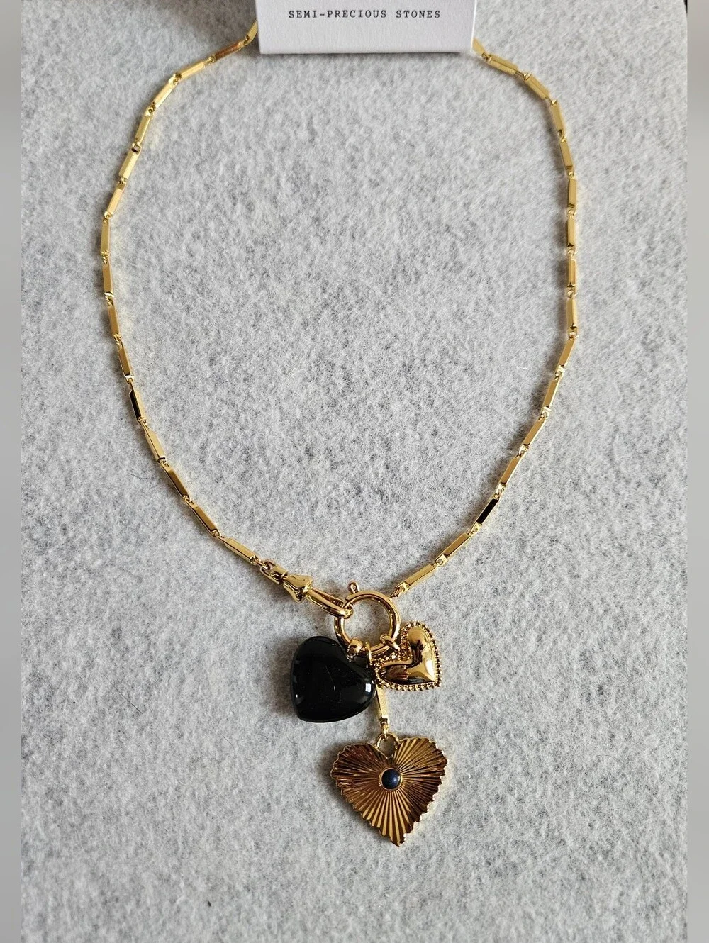 Madewell Engine Turned Lapis Heart Charm Necklace - Picture 4 of 14
